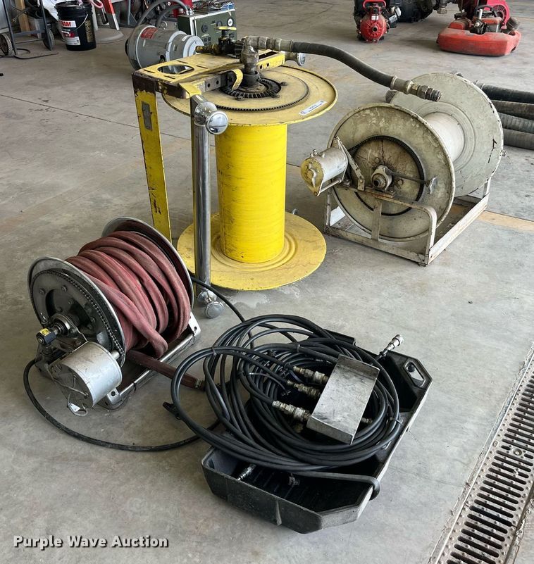 image for item MG9319 (3) hose reels