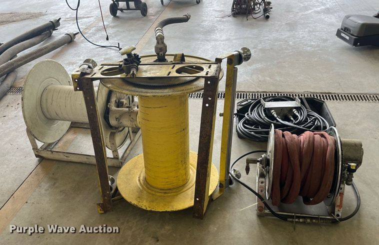 image for item MG9319 (3) hose reels