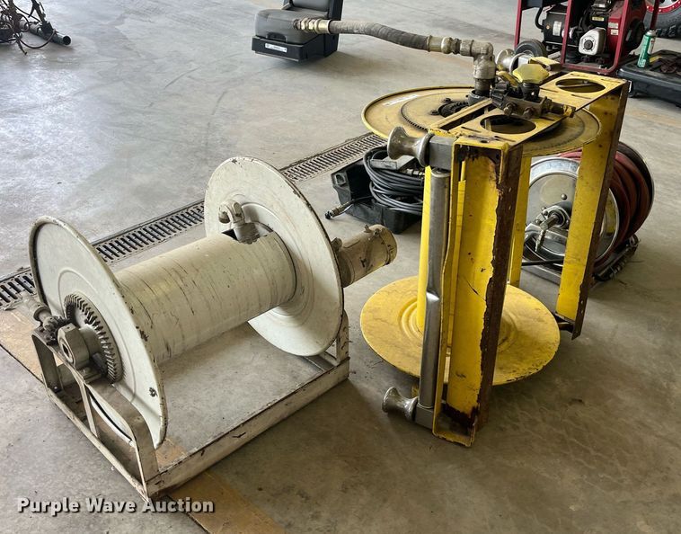 image for item MG9319 (3) hose reels