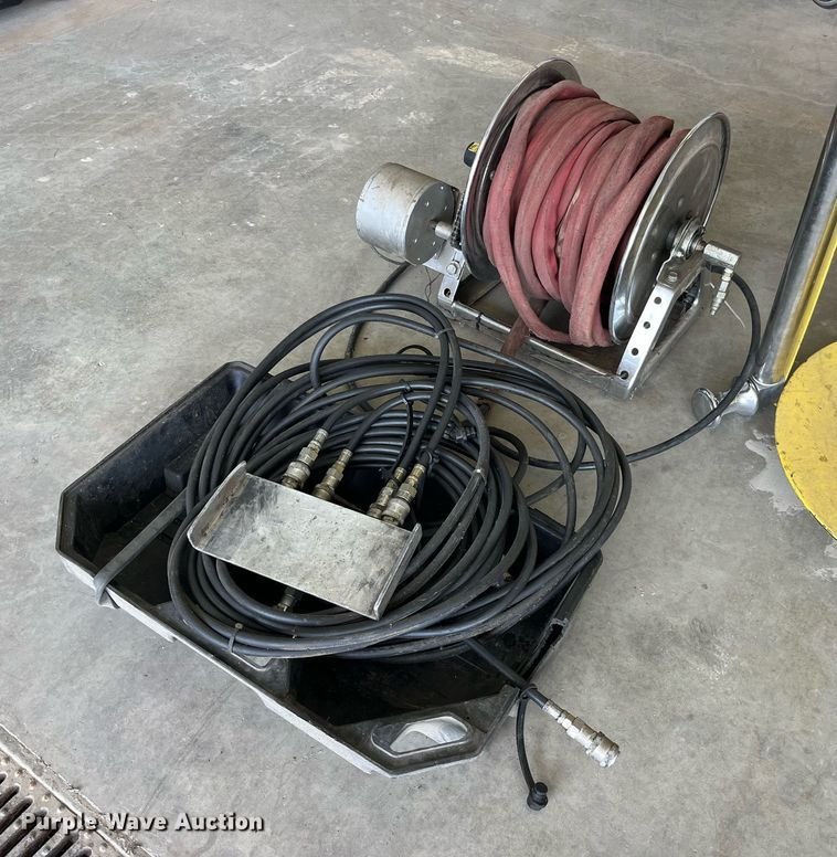 image for item MG9319 (3) hose reels