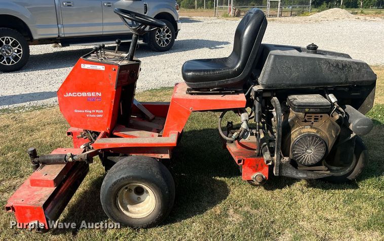 image for item MG9326 2007 Jacobsen Greens King IV Plus  triplex greens roller