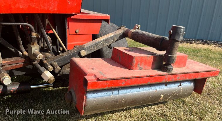 image for item MG9326 2007 Jacobsen Greens King IV Plus  triplex greens roller