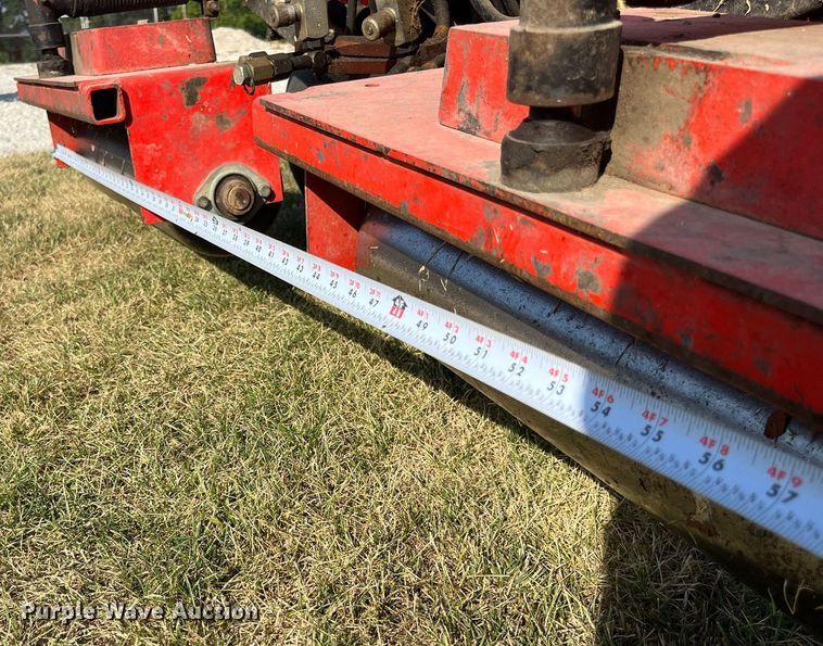 image for item MG9326 2007 Jacobsen Greens King IV Plus  triplex greens roller