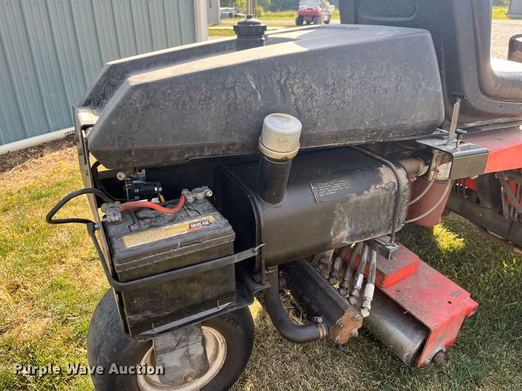 image for item MG9326 2007 Jacobsen Greens King IV Plus  triplex greens roller