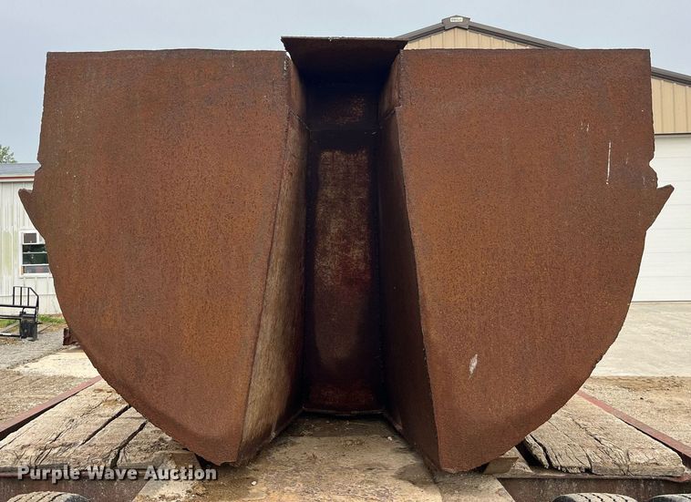 image for item MG9332 Dump bed liner