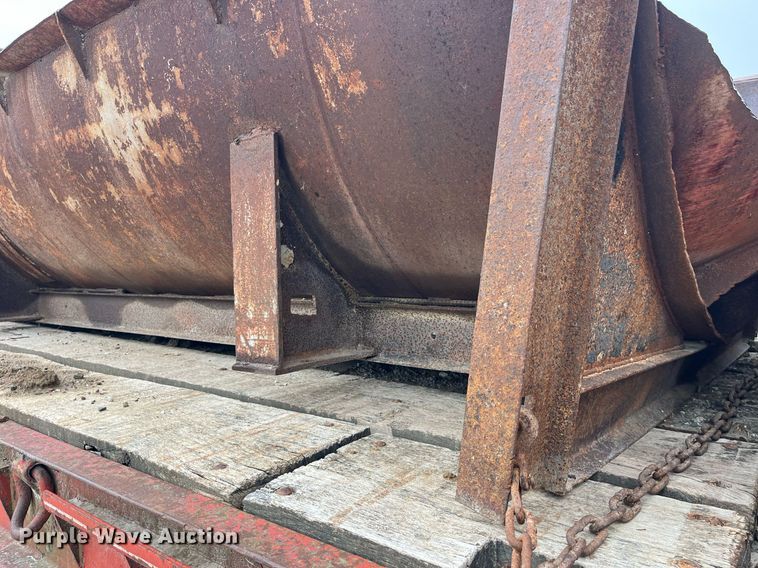 image for item MG9332 Dump bed liner