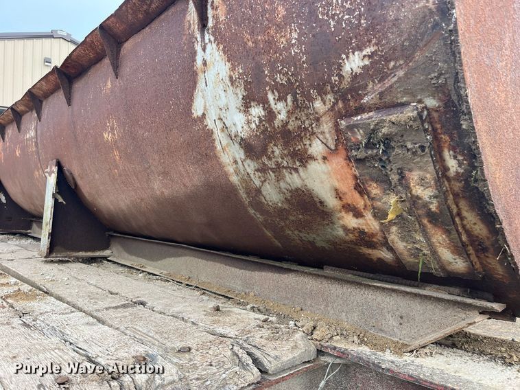 image for item MG9332 Dump bed liner