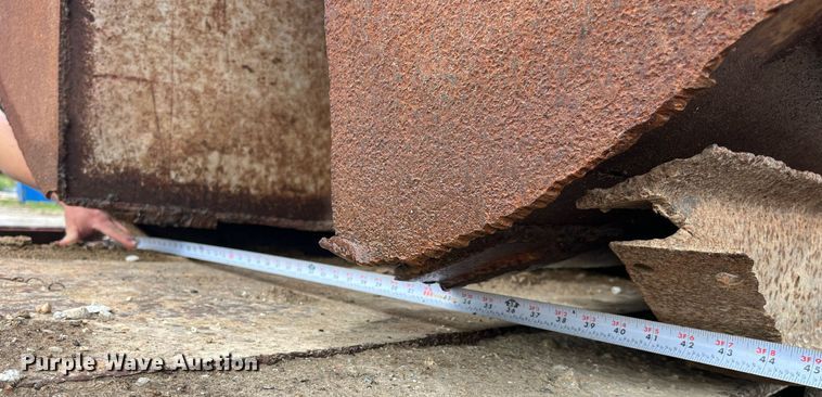 image for item MG9332 Dump bed liner