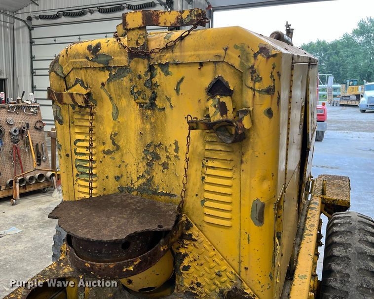 image for item MG9333 1970 Libby LM-62  welder/generator