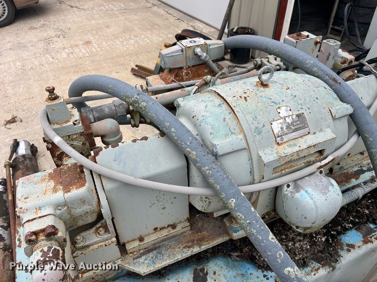 image for item MG9337 Compactor parts