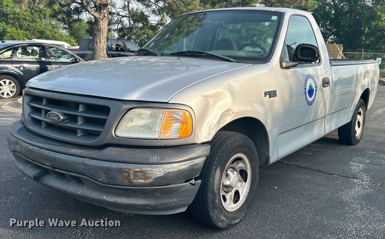 image for item MG9955 2003 Ford F150 XL  pickup truck