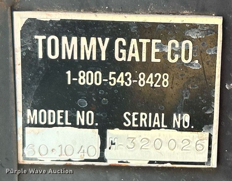 image for item MG9955 2003 Ford F150 XL  pickup truck