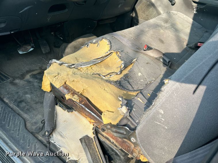 image for item MG9955 2003 Ford F150 XL  pickup truck