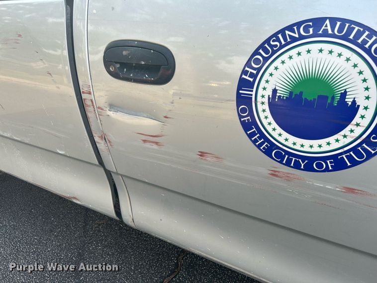 image for item MG9955 2003 Ford F150 XL  pickup truck