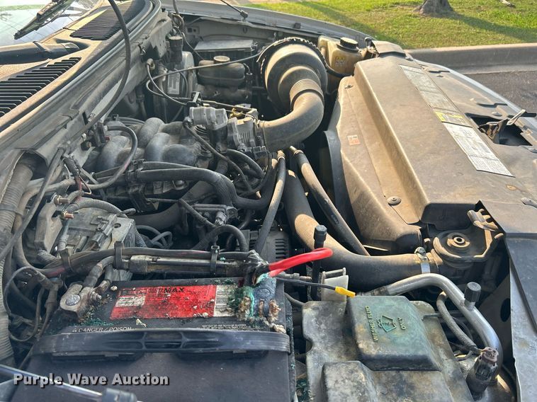 image for item MG9955 2003 Ford F150 XL  pickup truck