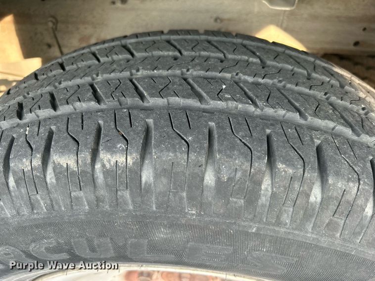 image for item MG9955 2003 Ford F150 XL  pickup truck