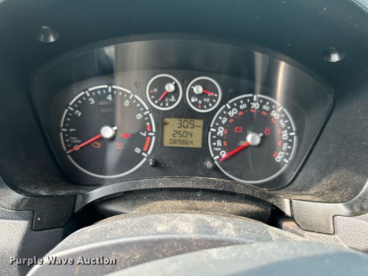 image for item MG9959 2010 Ford Transit Connect  van