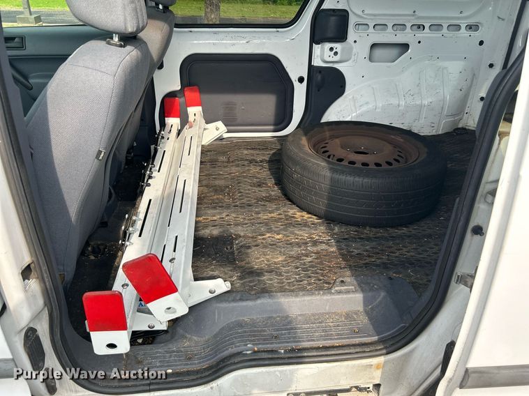 image for item MG9959 2010 Ford Transit Connect  van