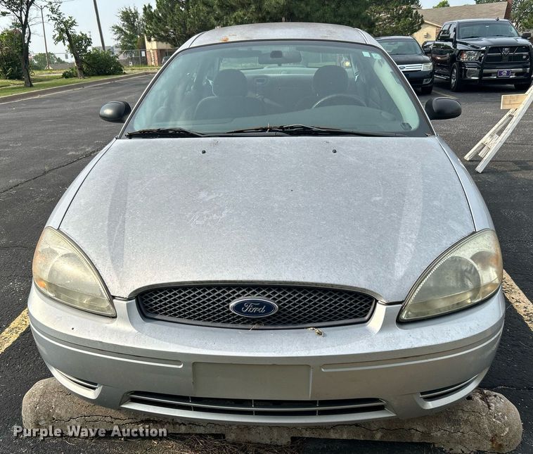 image for item MG9960 2006 Ford Taurus