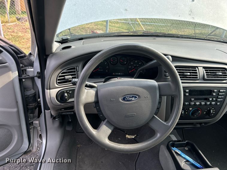 image for item MG9960 2006 Ford Taurus