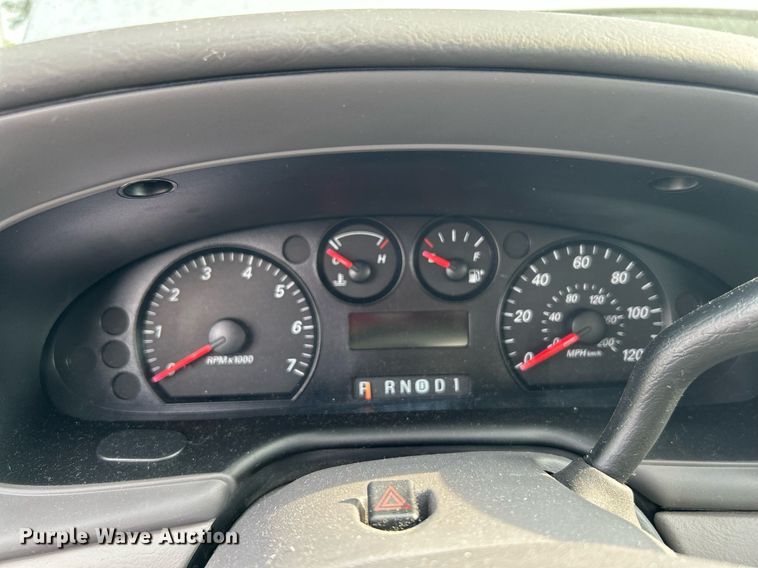 image for item MG9960 2006 Ford Taurus