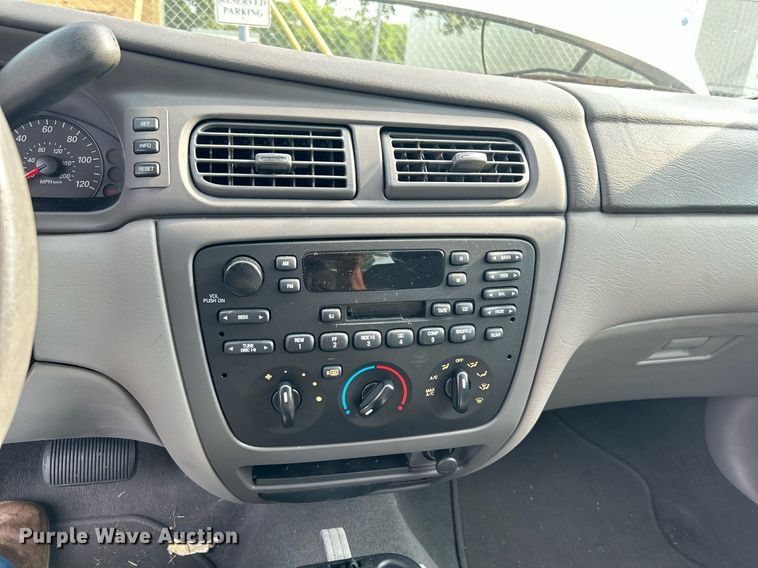 image for item MG9960 2006 Ford Taurus