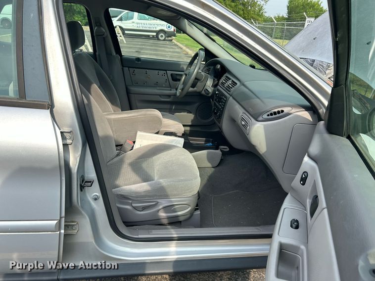 image for item MG9960 2006 Ford Taurus