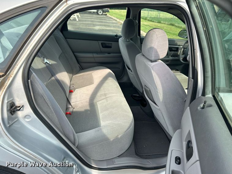 image for item MG9960 2006 Ford Taurus