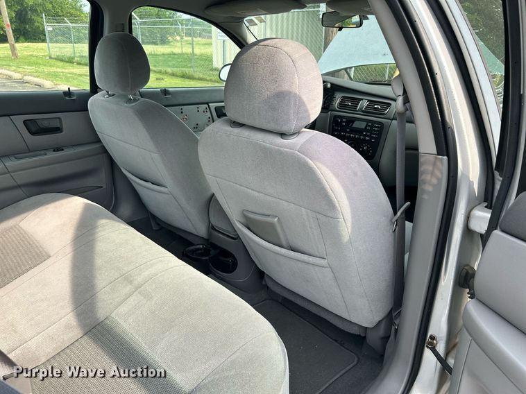 image for item MG9960 2006 Ford Taurus