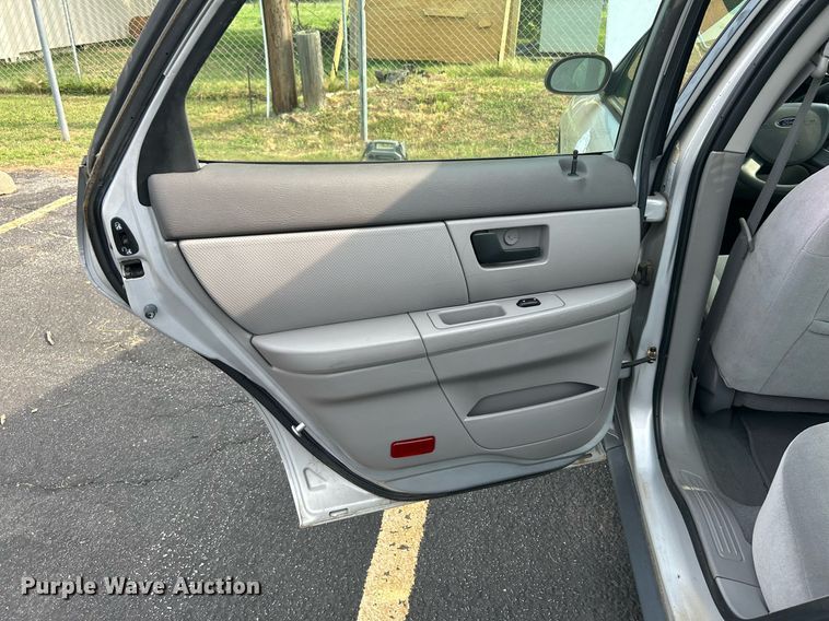 image for item MG9960 2006 Ford Taurus