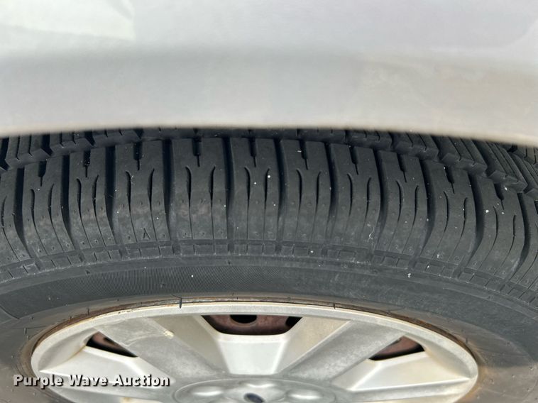 image for item MG9960 2006 Ford Taurus