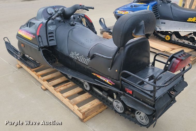 image for item ML9494 1997 Ski-Doo Skandia Rotax 500  snowmobile