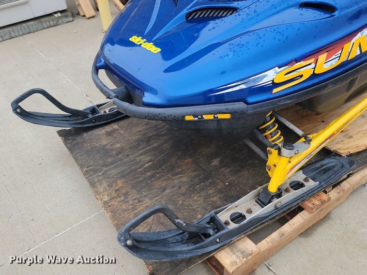 image for item ML9495 1999 Ski-Doo Summit Rotax 500  snowmobile