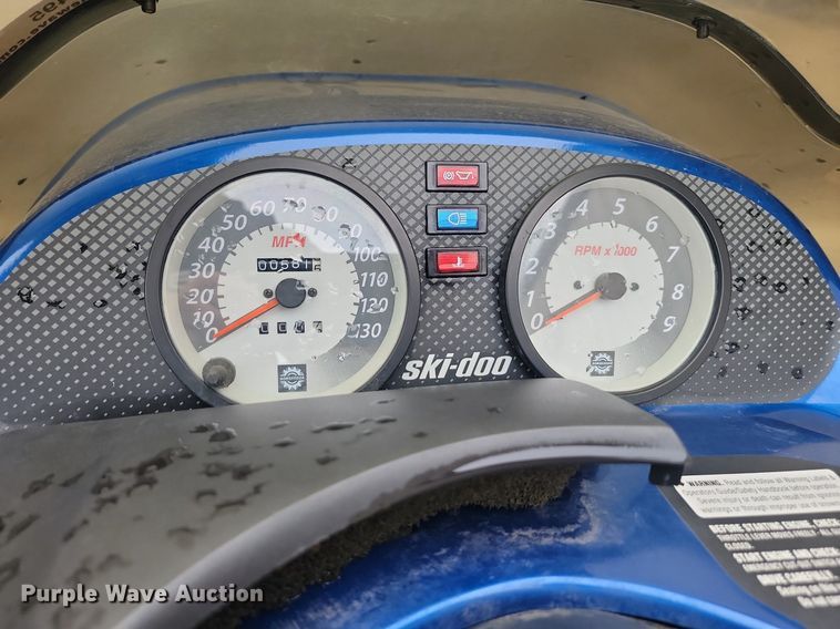 image for item ML9495 1999 Ski-Doo Summit Rotax 500  snowmobile