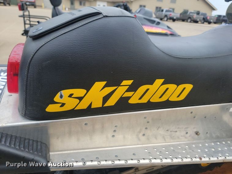 image for item ML9495 1999 Ski-Doo Summit Rotax 500  snowmobile