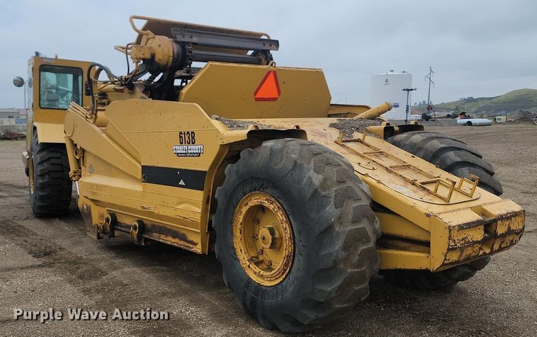 image for item ML9496 1984 Caterpillar 613B  elevating scraper