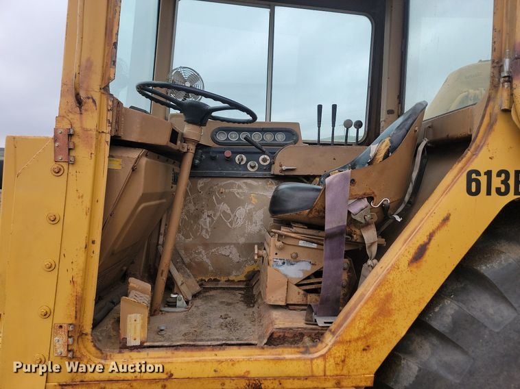 image for item ML9496 1984 Caterpillar 613B  elevating scraper