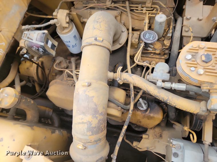 image for item ML9496 1984 Caterpillar 613B  elevating scraper