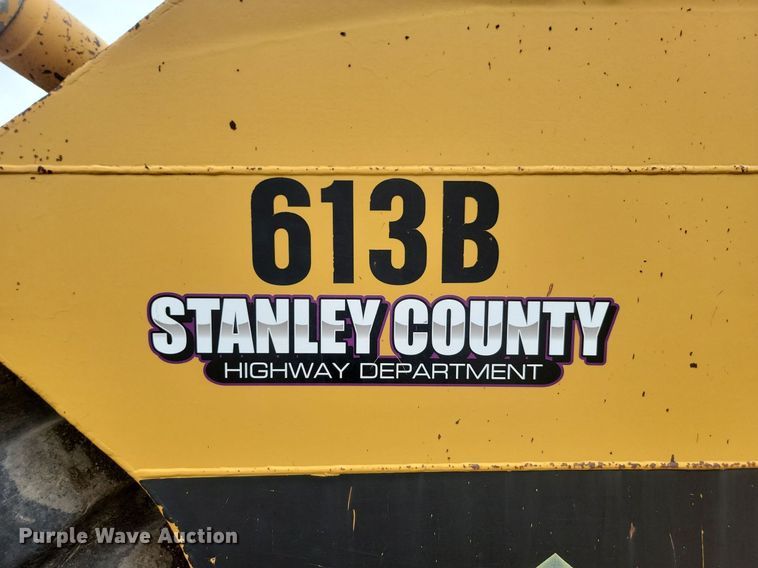 image for item ML9496 1984 Caterpillar 613B  elevating scraper