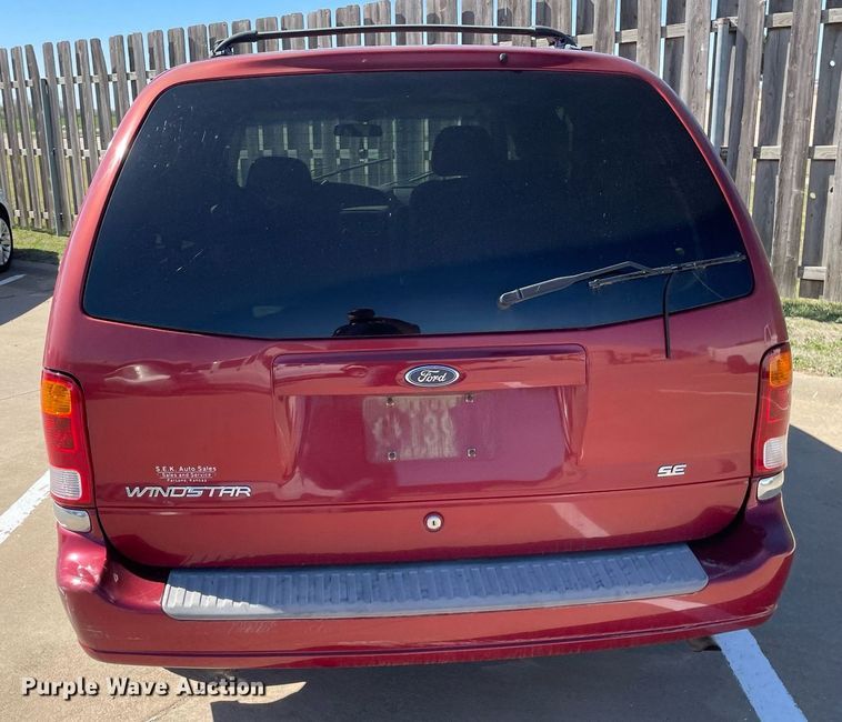 image for item MS9735 2003 Ford Windstar SE  van