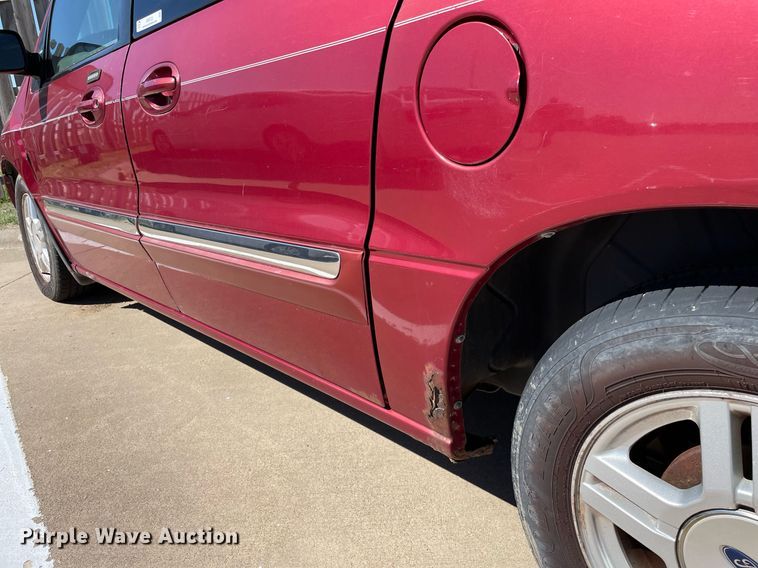 image for item MS9735 2003 Ford Windstar SE  van