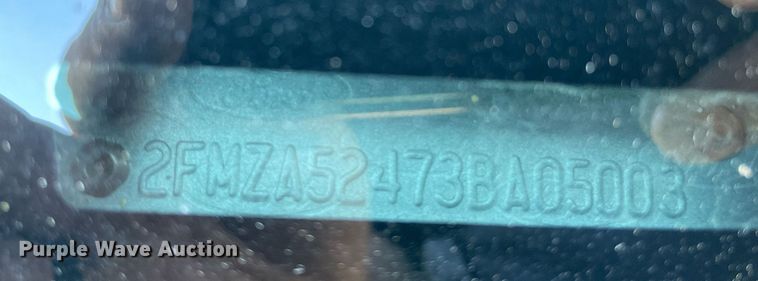 image for item MS9735 2003 Ford Windstar SE  van