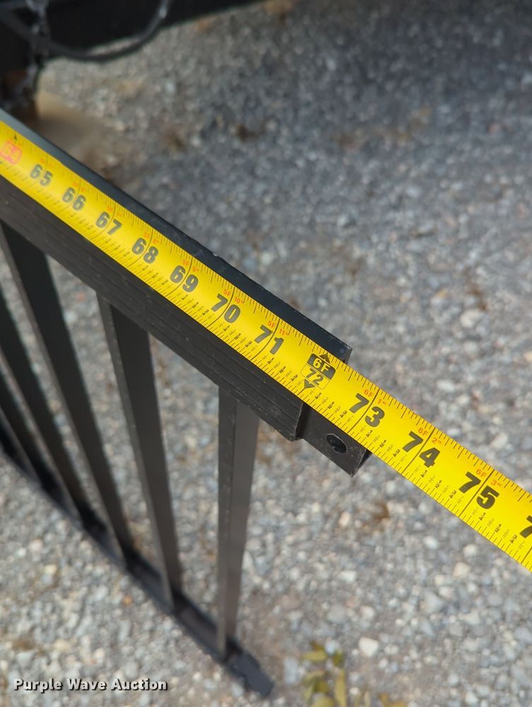 image for item MY9400 Fencing materials