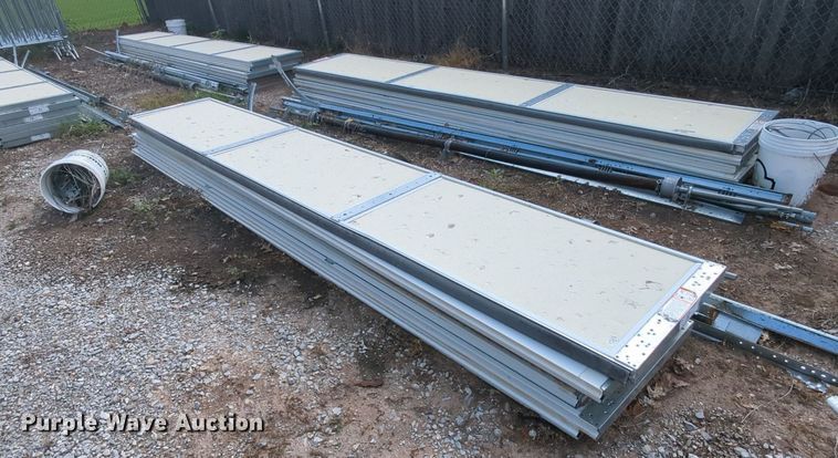 image for item MY9401 (6) garage doors