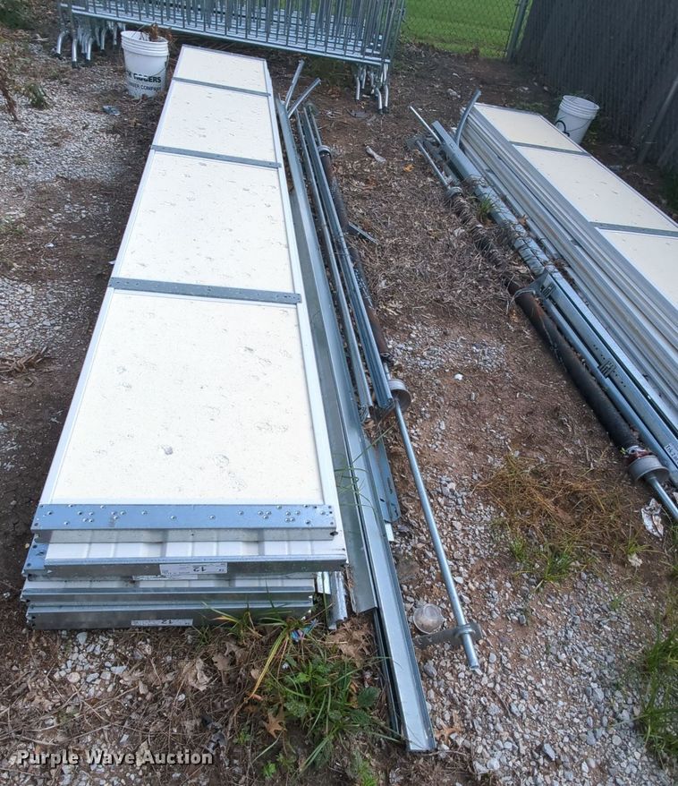 image for item MY9401 (6) garage doors