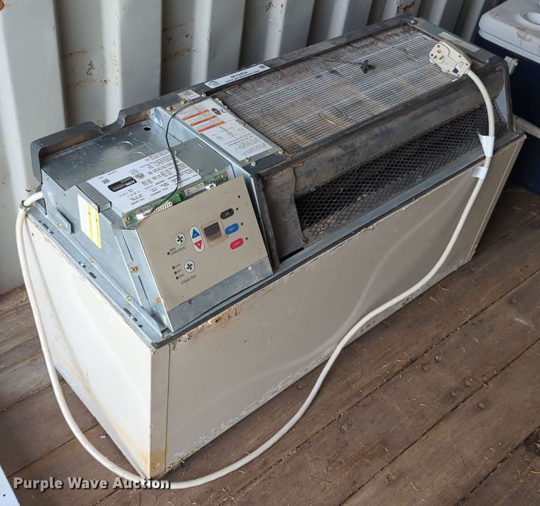 image for item MY9404 Goodman PTC093G25AXXXTBA  HVAC unit