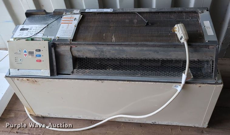 image for item MY9404 Goodman PTC093G25AXXXTBA  HVAC unit