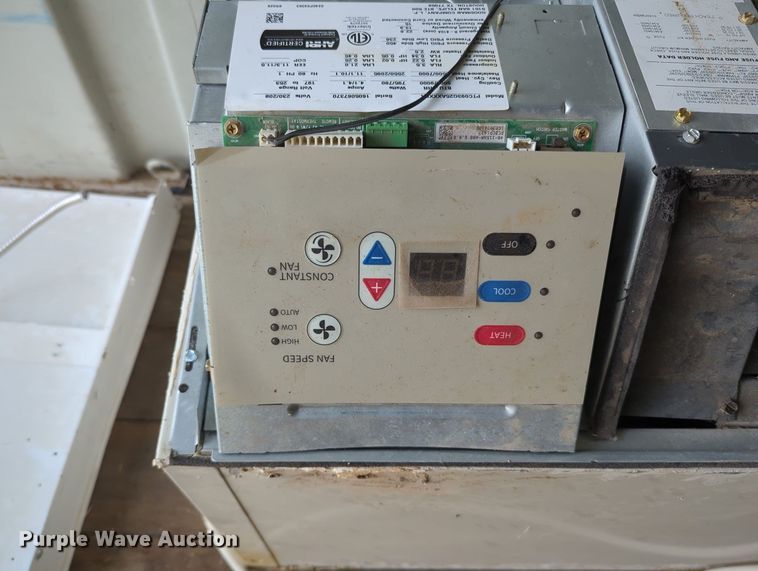 image for item MY9404 Goodman PTC093G25AXXXTBA  HVAC unit