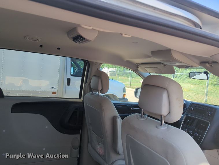 image for item MY9414 2015 Dodge Grand Caravan  handicap accessible van