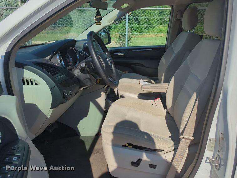 image for item MY9415 2017 Dodge Grand Caravan  handicap accessible van